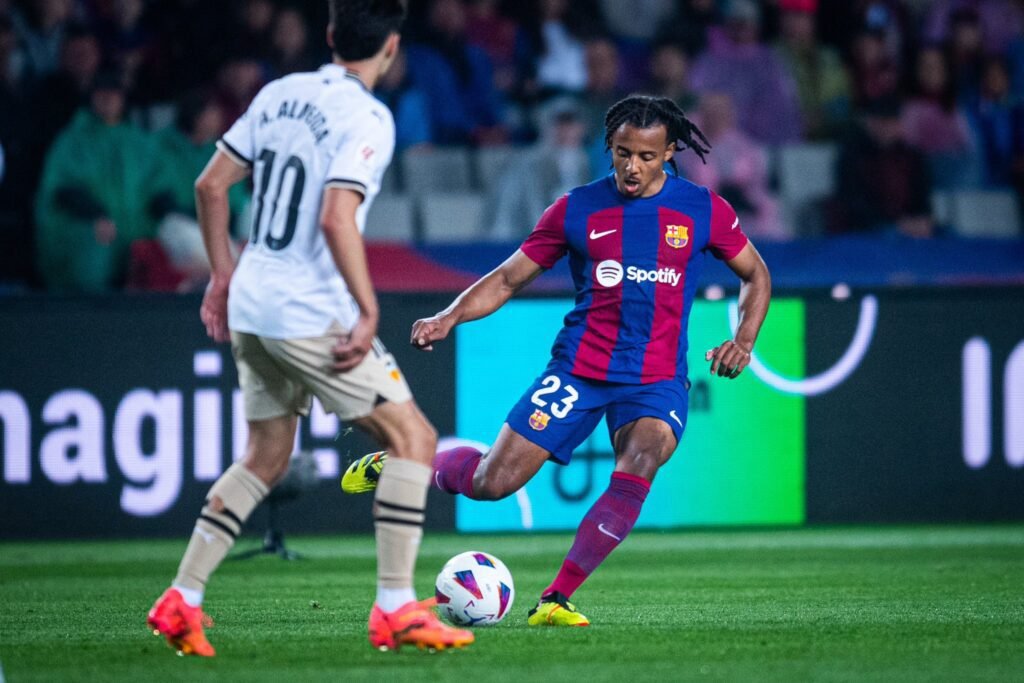 Jules Kounde may move to Al Ittihad_ Proleaguefootballsaudi.com