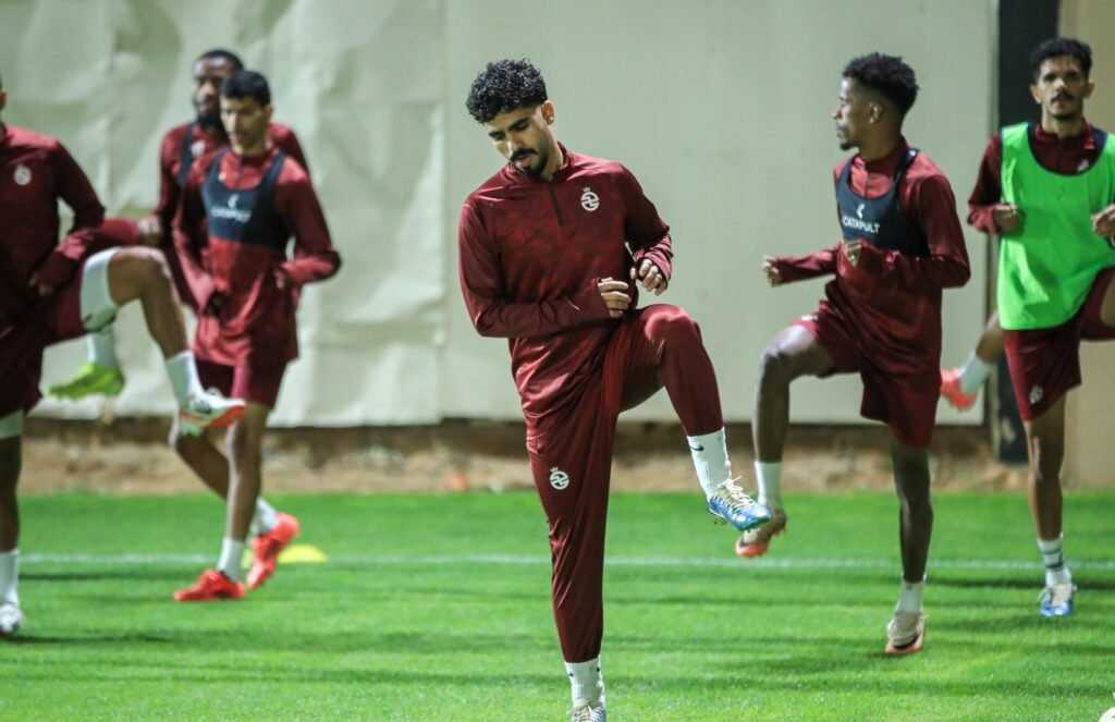 Al Kholood Training session_ Al Kholood vs. Al Qadsiah Live score_ Proleagiefootballsaudi.com