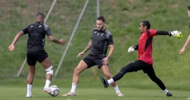 Al Shabab players during a training session ahead of their match against Al Qadsiah